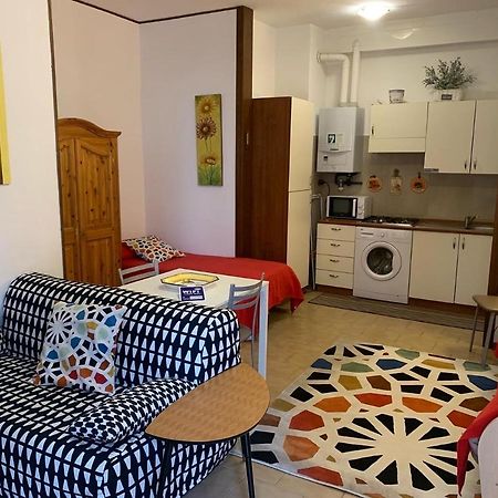 Appartamento Affitti Brevi Verona Colors/G.B. Rossi Friendly Zewnętrze zdjęcie